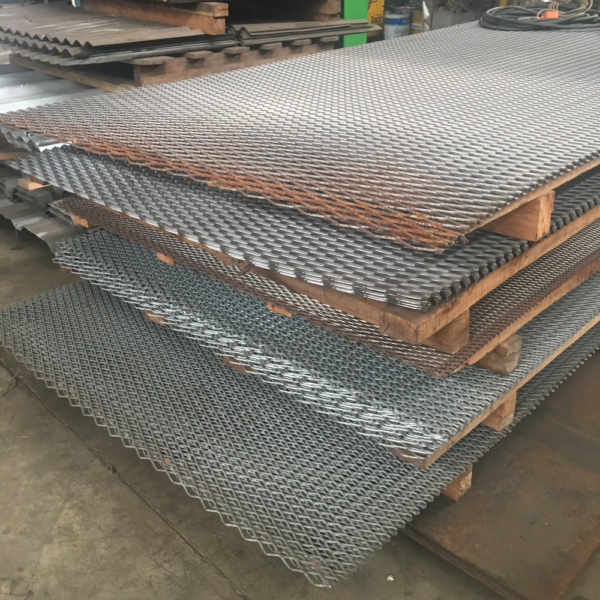 Metal desplegado pesado - hoja 1.25x2.5mts